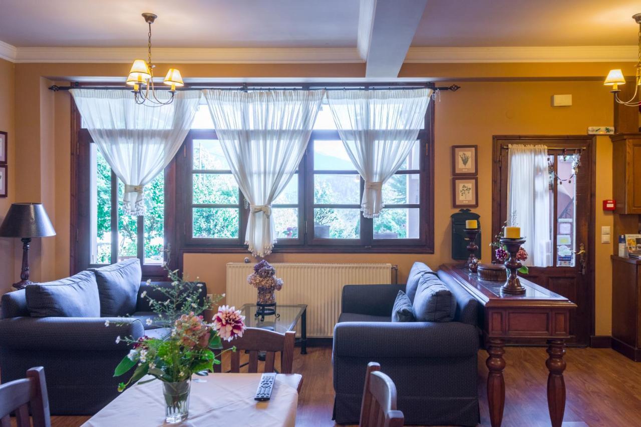 Villa Virginia Hotel Voutiron Eksteriør billede